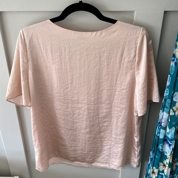 Midi pleated skirt and soft pink top - Picture 9 of 11